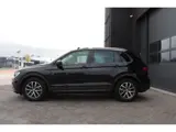 Foto 24 van Volkswagen Tiguan 1.4 TSI ACT Comfortline Business R| Panoramadak|Leer|Stoelverwarming/