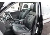 Foto 30 van Volkswagen Tiguan 1.4 TSI ACT Comfortline Business R| Panoramadak|Leer|Stoelverwarming/