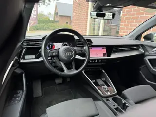 Foto 19 van Audi A3 Limousine 30 TFSI Bns edition Automaat KEYLESS / VIRTUAL.COCKPIT / PDC / GROOT.NAVI / LED /