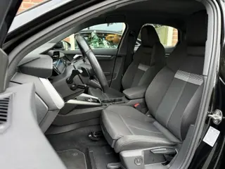 Foto 18 van Audi A3 Limousine 30 TFSI Bns edition Automaat KEYLESS / VIRTUAL.COCKPIT / PDC / GROOT.NAVI / LED /