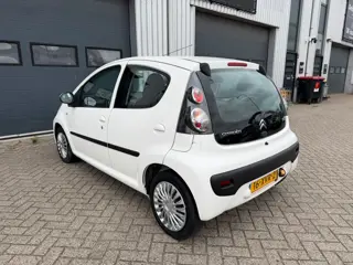 Foto 17 van Citroen C1 1.0 Tendance Airco El Ramen Bluetooth