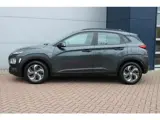 Foto 28 van Hyundai Kona 1.6 GDI HEV Comfort Smart HYBRIDE-TREKHAAK-CARPLAY