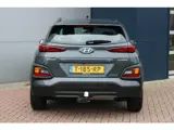 Foto 25 van Hyundai Kona 1.6 GDI HEV Comfort Smart HYBRIDE-TREKHAAK-CARPLAY