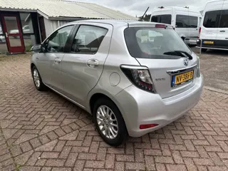 Foto 14 van Toyota Yaris 1.5 Full Hybrid Aspiration CARPLY/CAMERA/NAP/DEALER OH