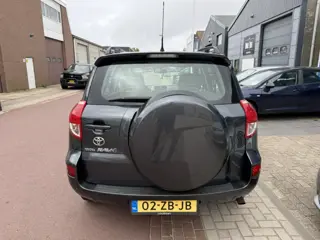Foto 18 van Toyota RAV4 2.0 VVTi Linea Sol 4WD 2008 LEDER Nieuwstaat NAP + Boekjes zijn aanwezig. Met Navigatie,