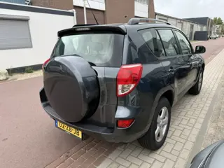 Foto 16 van Toyota RAV4 2.0 VVTi Linea Sol 4WD 2008 LEDER Nieuwstaat NAP + Boekjes zijn aanwezig. Met Navigatie,