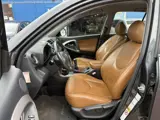 Foto 22 van Toyota RAV4 2.0 VVTi Linea Sol 4WD 2008 LEDER Nieuwstaat NAP + Boekjes zijn aanwezig. Met Navigatie,
