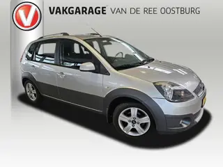 Foto 20 van Ford Fiesta 1.4-16V Crossroad