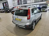 Foto 22 van Ford Fiesta 1.4-16V Crossroad