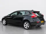 Foto 25 van Volvo V40 1.6 T3 Summum 150PK+Airco+Cruise+Navi+BT+NAP
