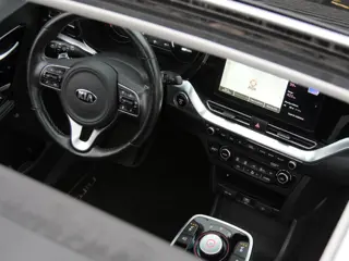 Foto 14 van Kia e-Niro 64kWh EXECUTIVELINE/ SCHUIFDAK/ TREKHAAK/ LEER/ SOH 96%