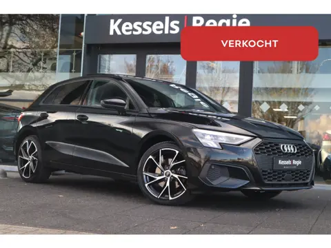 Audi A3 Sportback 40 TFSI e Sport Edition | Pano | ACC | Keyless | El.Klep | Sensoren | CarPlay | St