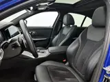 Foto 21 van BMW 3-serie 330e M Sport | Schuifdak | Laser | Autopilot | Camera | Memory Stoelen