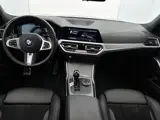 Foto 23 van BMW 3-serie 330e M Sport | Schuifdak | Laser | Autopilot | Camera | Memory Stoelen