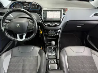 Foto 20 van Peugeot 2008 1.2 AUTOMAAT | 2e EIG | CLIMATE | CARPLAY | CAMERA | PANO DAK | NAP