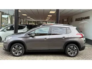 Foto 14 van Peugeot 2008 1.2 AUTOMAAT | 2e EIG | CLIMATE | CARPLAY | CAMERA | PANO DAK | NAP