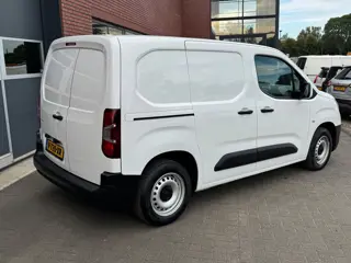 Foto 14 van Opel Combo 1.6D L1H1 Airco Carplay Cruise Edition