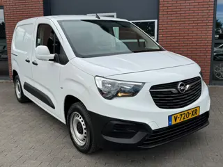 Foto 15 van Opel Combo 1.6D L1H1 Airco Carplay Cruise Edition