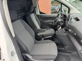 Foto 19 van Opel Combo 1.6D L1H1 Airco Carplay Cruise Edition