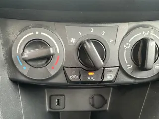 Foto 18 van Suzuki Swift 1.2 Comfort EASSS AIRCO EL RAM NAP DEALER OH