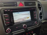 Foto 23 van Volkswagen Tiguan 1.4 TSI Sport&Style Navigatie | Sensoren | Trekhaak | Cruise | Clima