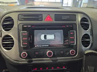 Foto 14 van Volkswagen Tiguan 1.4 TSI Sport&Style Navigatie | Sensoren | Trekhaak | Cruise | Clima