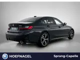 Foto 29 van BMW 3-serie 320i M Sport | Schuifdak | Camera | HeadUp Display | Stoelverwarming | Memory Stoelen