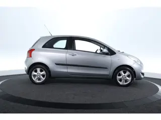 Foto 18 van Toyota Yaris 1.3 VVTi Luna |CRUISE|CLIMA|LM VELGEN 14''|ELK.PAKKET
