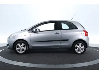 Foto 14 van Toyota Yaris 1.3 VVTi Luna |CRUISE|CLIMA|LM VELGEN 14''|ELK.PAKKET