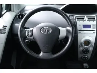 Foto 12 van Toyota Yaris 1.3 VVTi Luna |CRUISE|CLIMA|LM VELGEN 14''|ELK.PAKKET