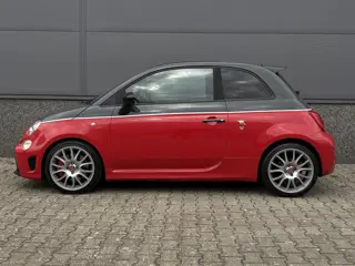 Foto 19 van Fiat 500 1.4 T-Jet Abarth Competizione 70th Anniversary - Monza - Carbon - Carplay - Schuif/Kantelda