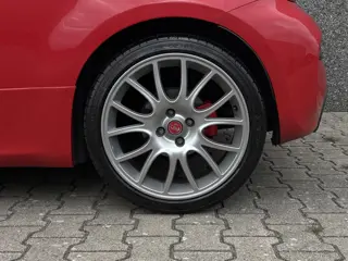 Foto 13 van Fiat 500 1.4 T-Jet Abarth Competizione 70th Anniversary - Monza - Carbon - Carplay - Schuif/Kantelda