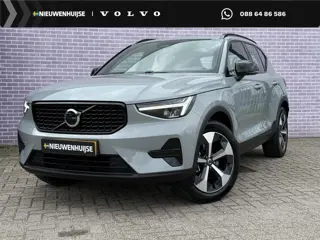 Volvo XC40 2.0 B4 Plus Dark | Trekhaak | Lichtmetalen Velgen 19 inch | All-Season banden | Harman Ka