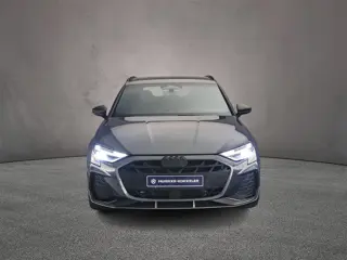 Foto 13 van Audi A3 Sportback 40 TFSI e S edition | Ambient Lichtpakket | Achteruitrijcamera | Adapt Cruise | Le