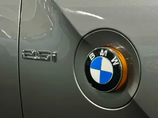 Foto 15 van BMW Z4 Roadster 2.5i Handbak hardtop