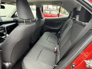 Foto 14 van Toyota Yaris Cross 1.5 Hybrid 115 Active Limited Parkeersensoren Camera Carplay Cruise