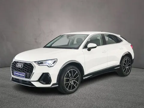 Audi Q3 Sportback 35 TFSI S Edition | Achteruitrijcamera | Elektrische achterklep | Dodehoek detecti