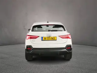 Foto 18 van Audi Q3 Sportback 35 TFSI S Edition | Achteruitrijcamera | Elektrische achterklep | Dodehoek detecti