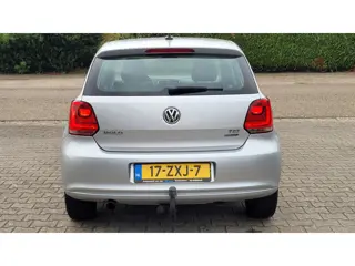 Foto 18 van Volkswagen Polo 1.2 TSI BlueMotion Comfortline (bj 2013)