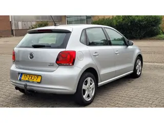 Foto 19 van Volkswagen Polo 1.2 TSI BlueMotion Comfortline (bj 2013)
