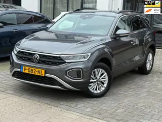 Volkswagen T-Roc 1.5 TSI Life Business, Apple Carplay/Android,Stoelverwarming,Navigatie,Achteruitrij