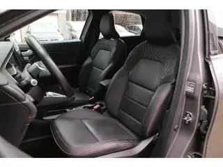 Foto 13 van Renault Captur 1.6 E-Tech Plug-in Hybrid 160 Initiale Paris | Full Optie! |