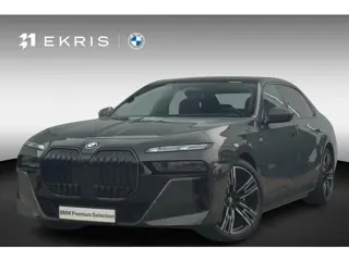 BMW 7 Serie 750e xDrive | M Sportpakket Pro | Panoramadak Sky Lounge | Driving Assistant Professiona