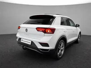 Foto 16 van Volkswagen T-Roc 1.5 TSI 150pk DSG Sport · Camera · Trekhaak · Navigatie · Stoelverwarming · 18'' In