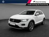Foto 30 van Volkswagen T-Roc 1.5 TSI 150pk DSG Sport · Camera · Trekhaak · Navigatie · Stoelverwarming · 18'' In