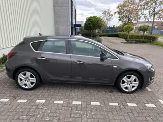Foto 18 van Opel Astra 1.4 Turbo Sport|APK|NAP|Clima