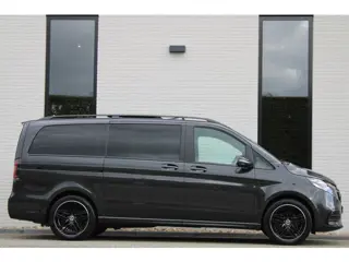 Foto 17 van Mercedes-Benz V-Klasse 300d / AMG / Exclusive / 4-Matic / 7-Pers / Pano / Luchtv / Elec Stoel voor+a