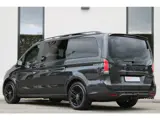 Foto 22 van Mercedes-Benz V-Klasse 300d / AMG / Exclusive / 4-Matic / 7-Pers / Pano / Luchtv / Elec Stoel voor+a