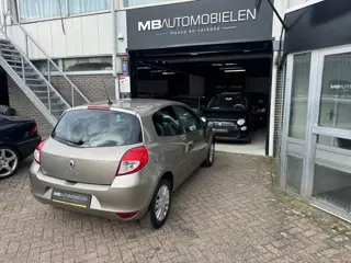 Foto 18 van Renault Clio 1.2 Collection/Apk/Cruise Control/Airco/Nap/Mooie Auto/ Voll!