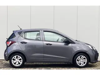 Foto 12 van Hyundai I10 1.0i i-Motion Comfort 5 DEURS AIRCO NIEUWE DISTRIBUTIE KETTING